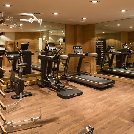 Hotel Koh-i Nor By Les Etincelles