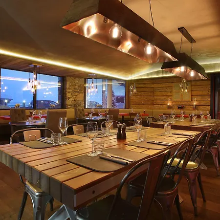 Koh-i Nor By Les Etincelles 발토랑스