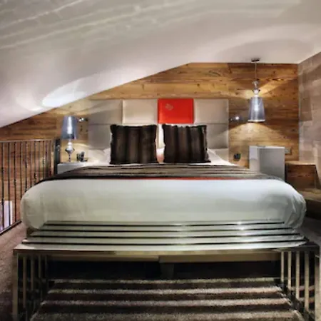 Hotel Koh-i Nor By Les Etincelles 5*