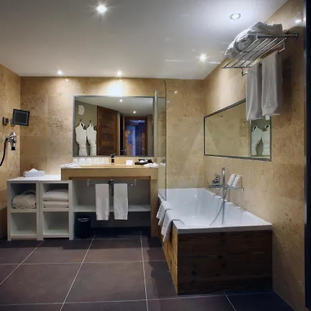 Koh-i Nor By Les Etincelles Hotel