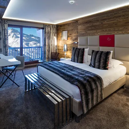 Hotel Koh-i Nor By Les Etincelles 5*
