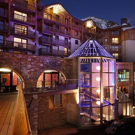 Hotel Koh-i Nor By Les Etincelles 5*