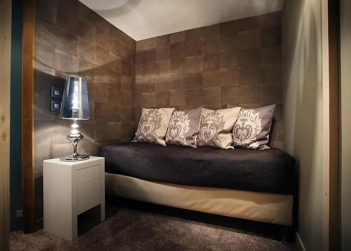 Hotell Koh-i Nor By Les Etincelles