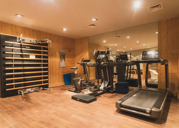 Hotell Koh-i Nor By Les Etincelles