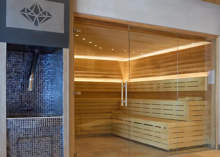 Koh-i Nor By Les Etincelles 5*